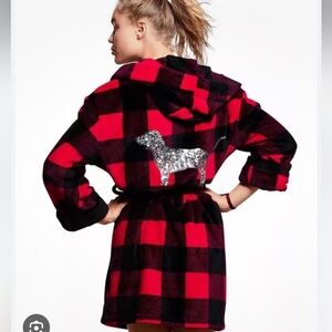 VS Pink Buffalo check robe